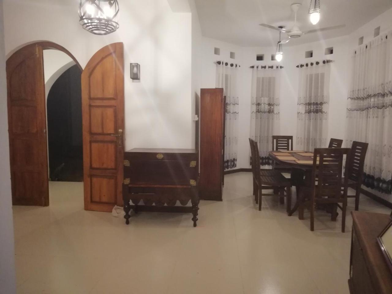 니곰보 Air Port 5 Minutes Super Clean Upul B&B 외부 사진